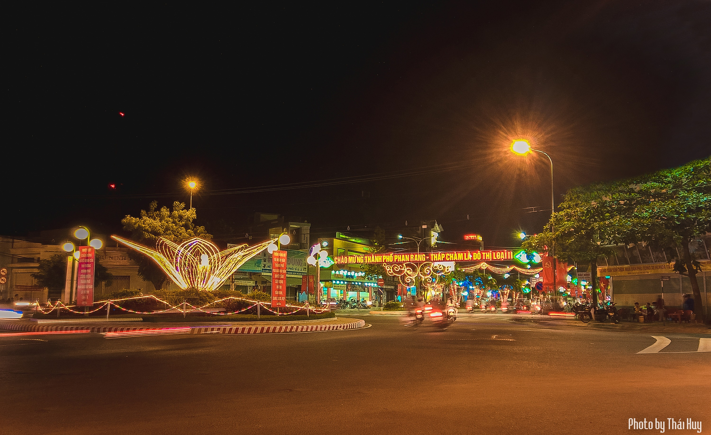 Quang cảnh th&agrave;nh phố Phan Rang - Th&aacute;p Ch&agrave;m