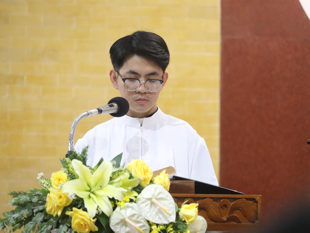Album Thứ Bảy Tuần Thánh 2025