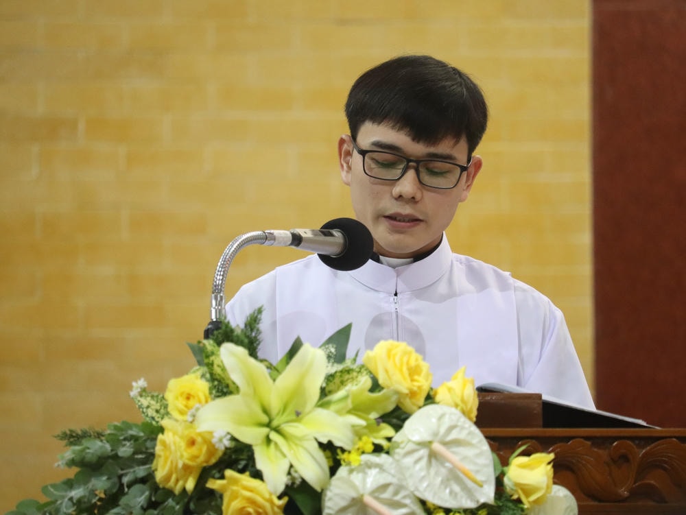 Album Thứ Bảy Tuần Thánh 2025