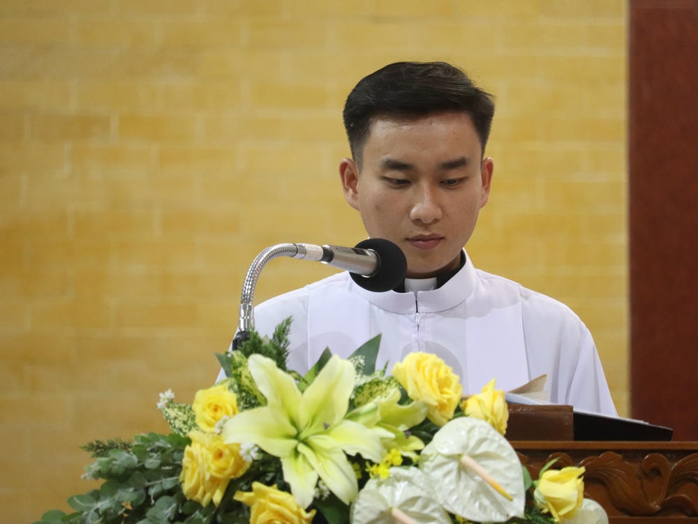 Album Thứ Bảy Tuần Thánh 2025