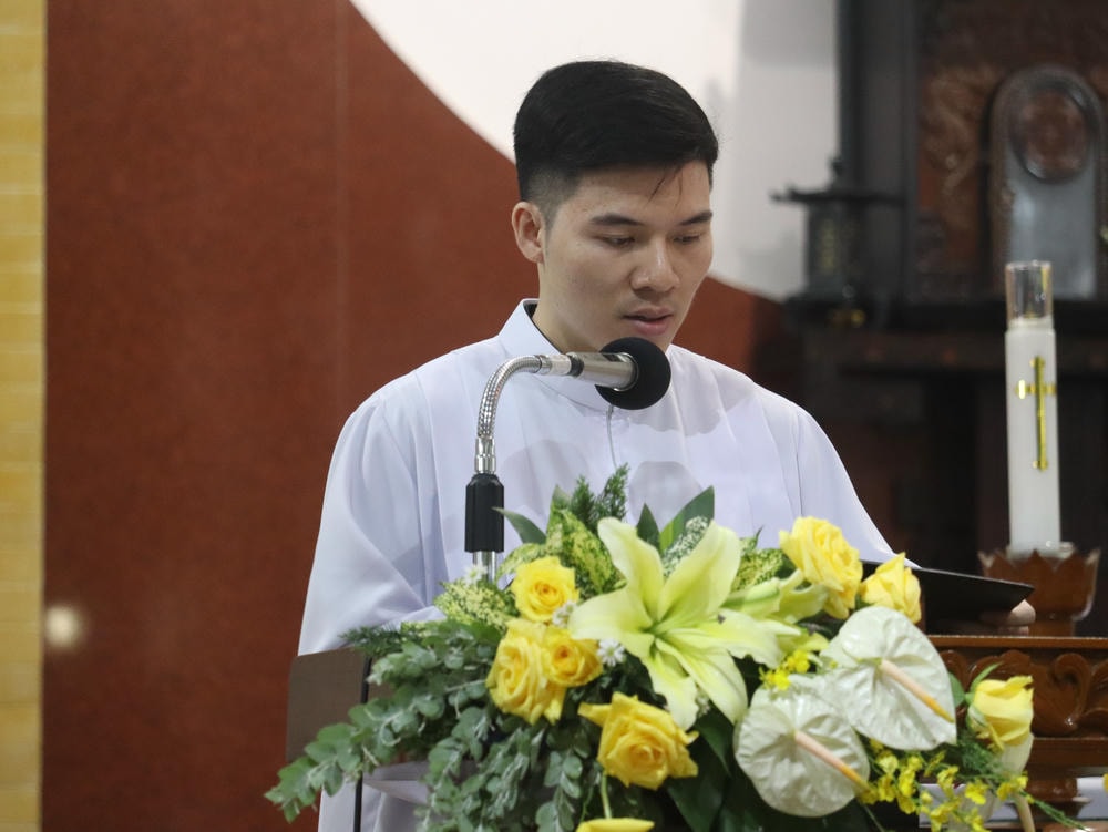 Album Thứ Bảy Tuần Thánh 2025