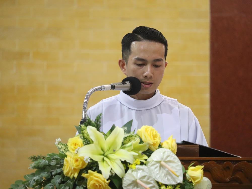 Album Thứ Bảy Tuần Thánh 2025