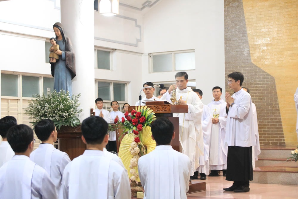 Album Thứ Năm Tuần Thánh
