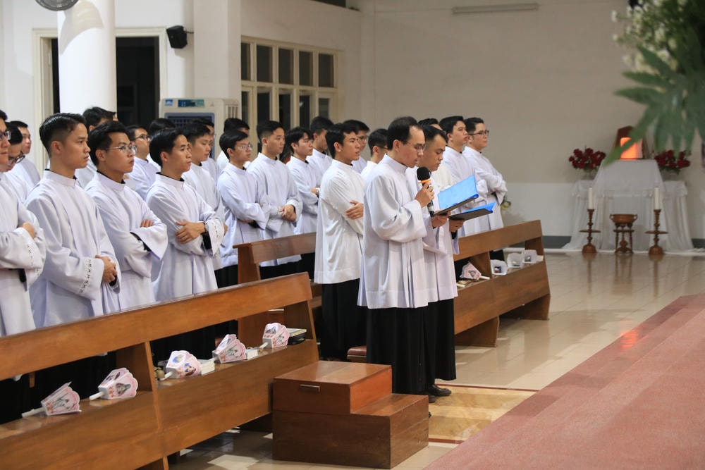 Album Thứ Năm Tuần Thánh