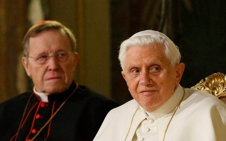 Đức Hồng y từng tranh luận với Đức Giáo hoàng Bênêđictô XVI trên tạp chí America nhớ về những trao đổi “làm phong phú lẫn nhau”