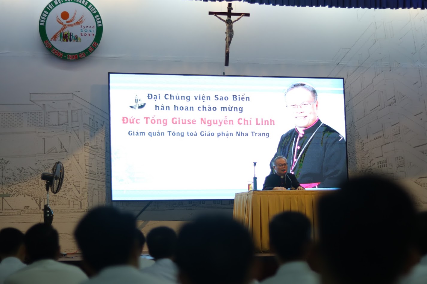 Đức Tổng Giám mục Giuse Nguyễn Chí Linh viếng thăm Đại Chủng viện Sao Biển Nha Trang
